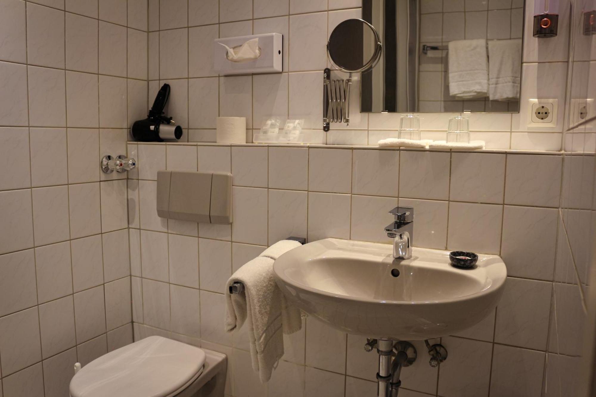 Rheinhotel Schulz Unkel Esterno foto